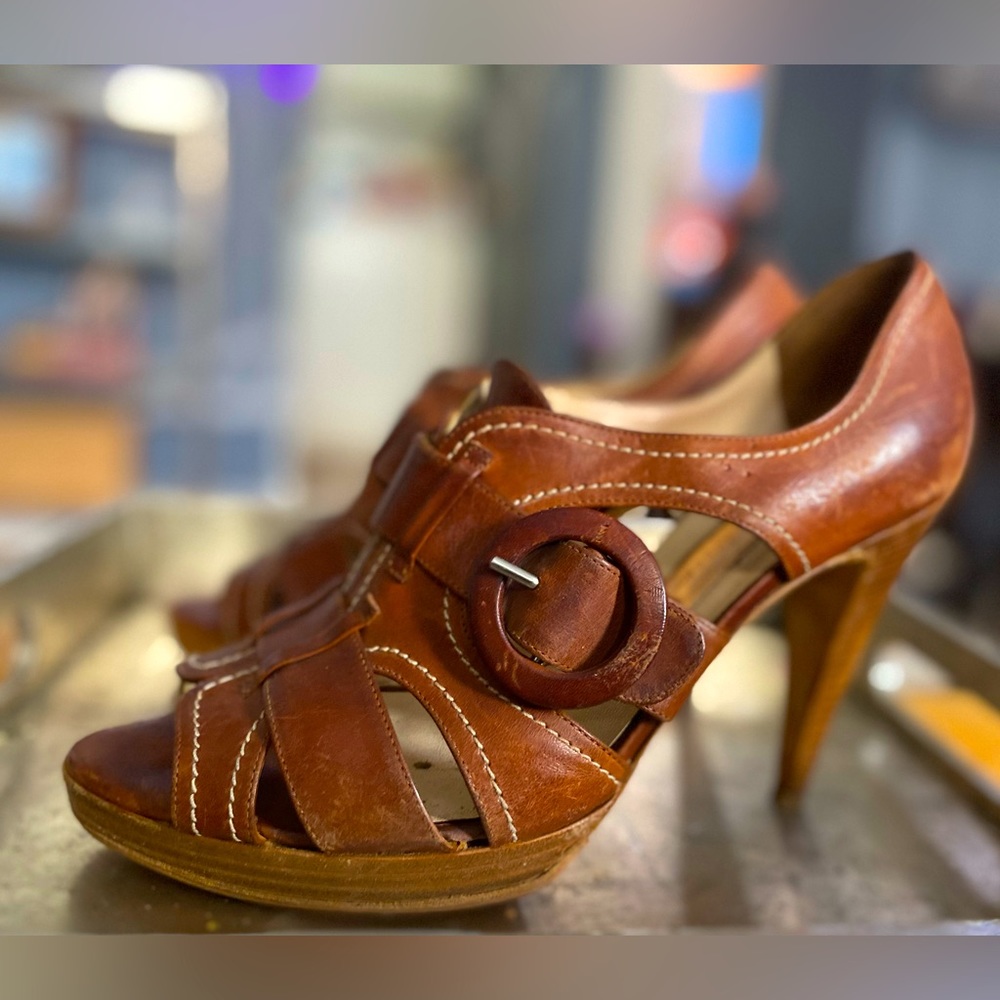 Rupert Sanderson Brown Leather Heels